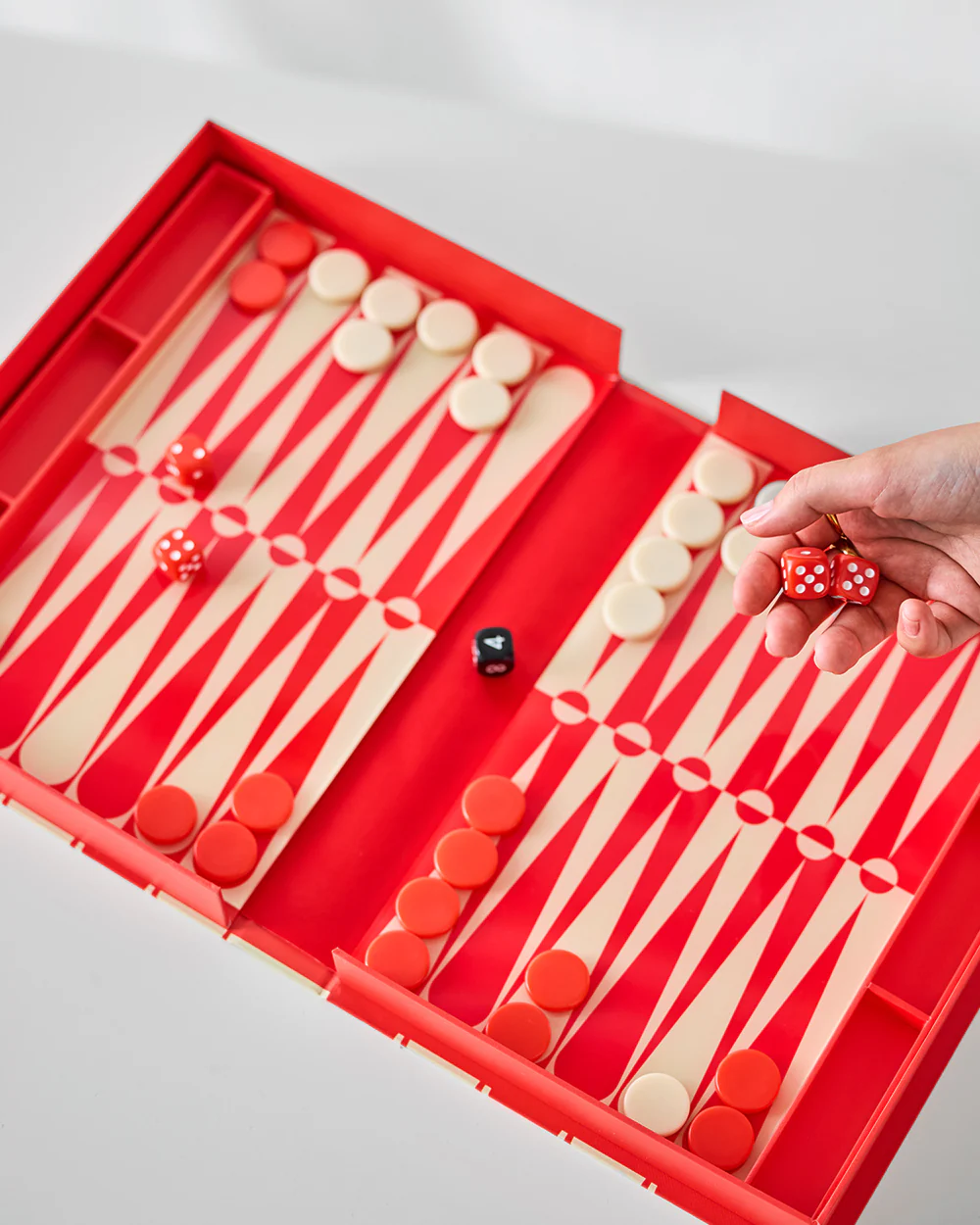 Art of Backgammon, Red/Cream - Image 4